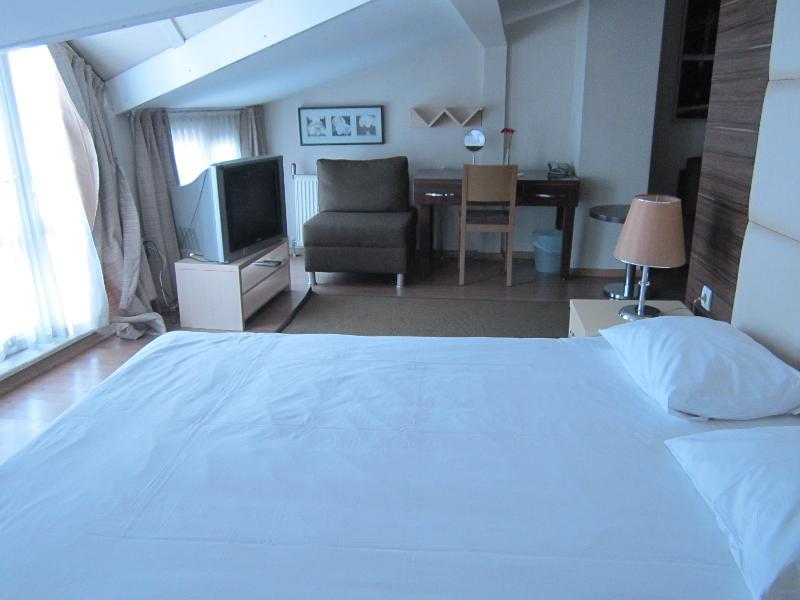 Derpa Hotel Стамбул Экстерьер фото